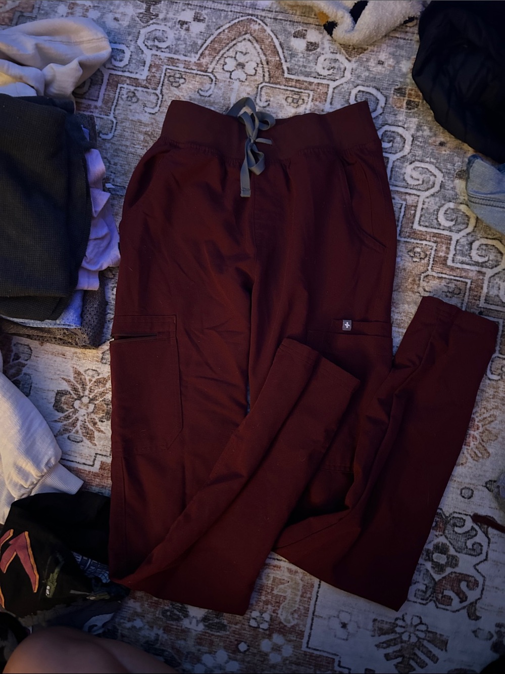 Figs High Waisted Yolas, Maroon XXS